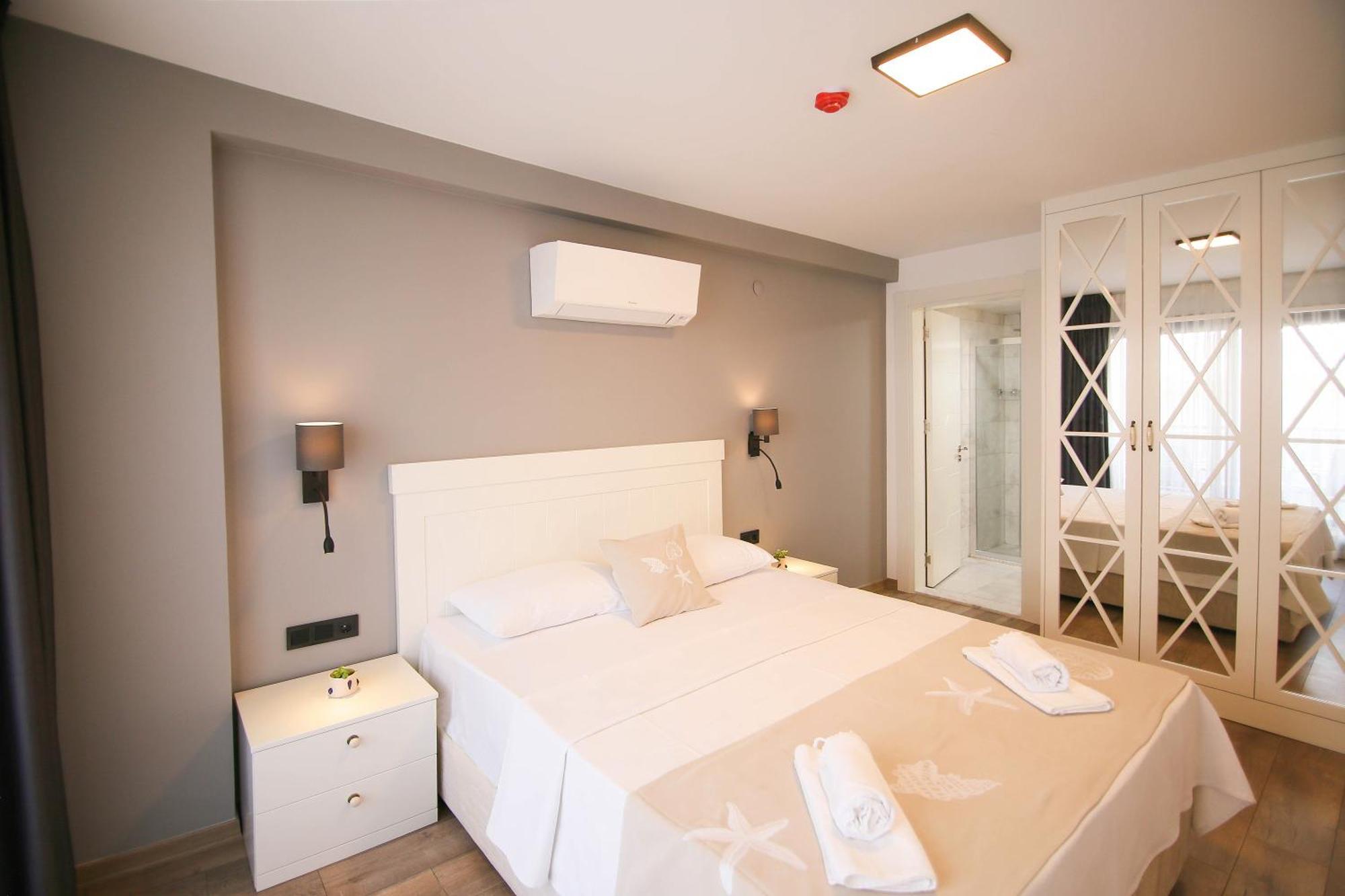 Krem Marin Otel เซสเม ภายนอก รูปภาพ